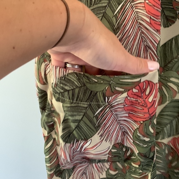 Time and Tru Tropical Bay Leaf Kimono with Pockets 8/10 beach cover up green - Picture 7 of 10